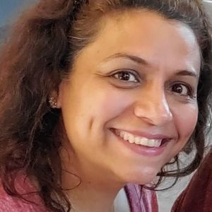 Meet your Posher, Amany